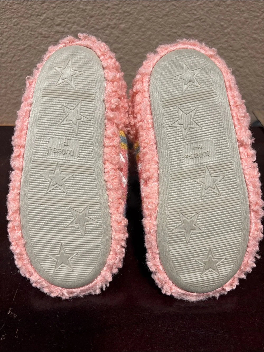 Totes Pink Llama Knit kids slippers size 13/1